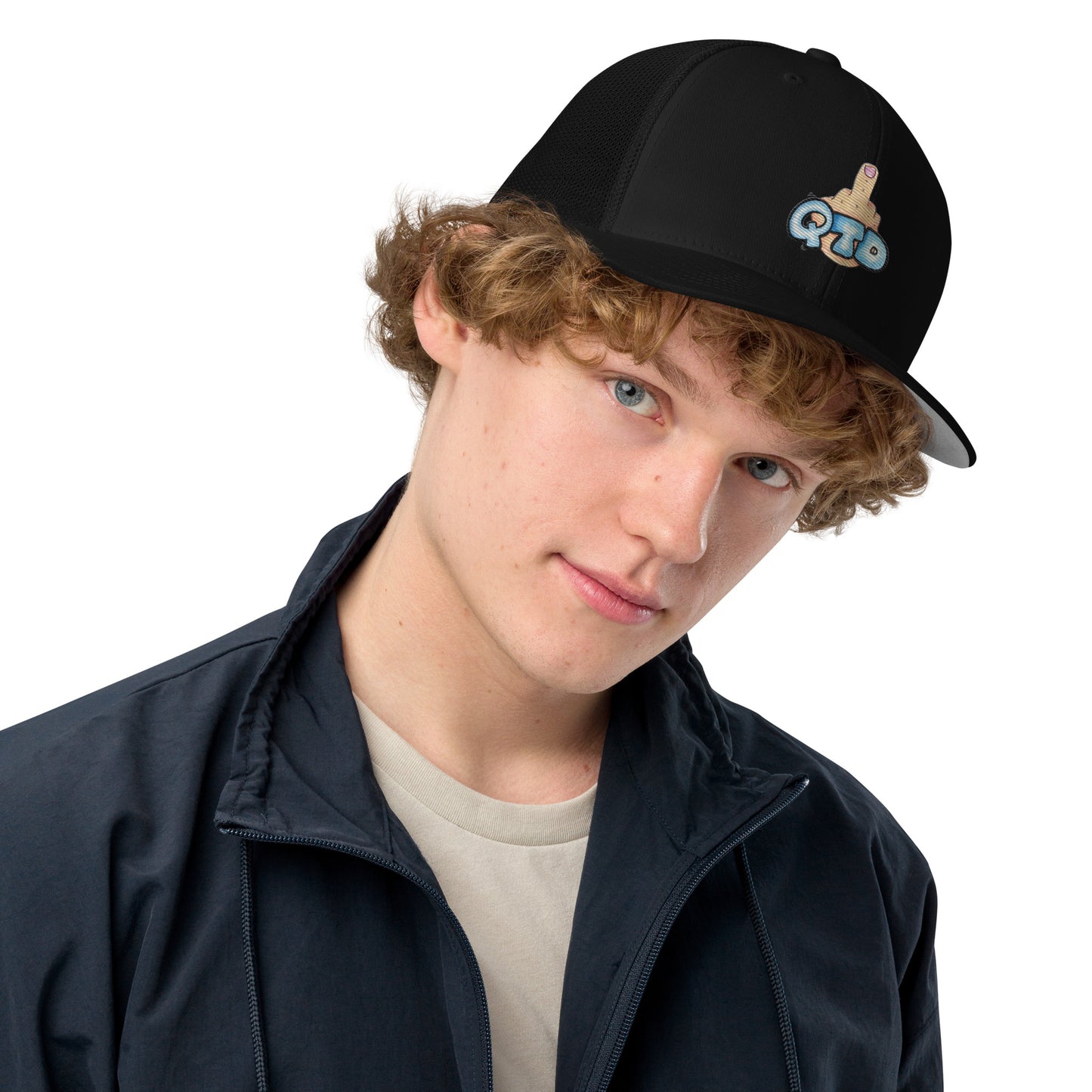 Gorra trucker con malla trasera QTD
